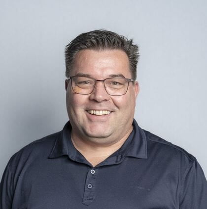 KMU Unternehmer nutzt KI